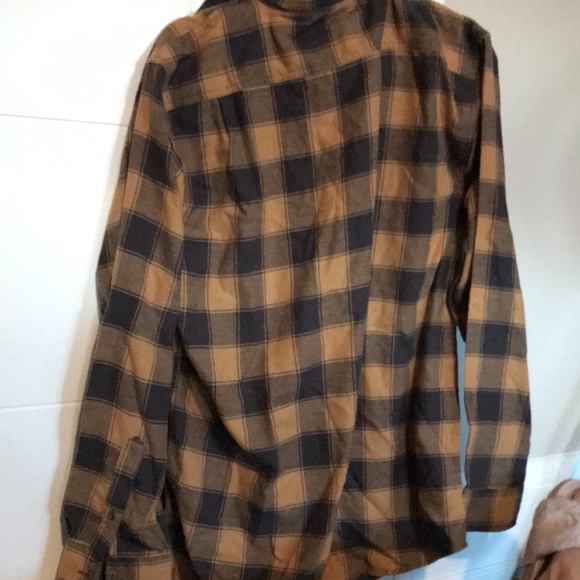 Men’s Button Down Long Sleeve - Picture 4 of 4